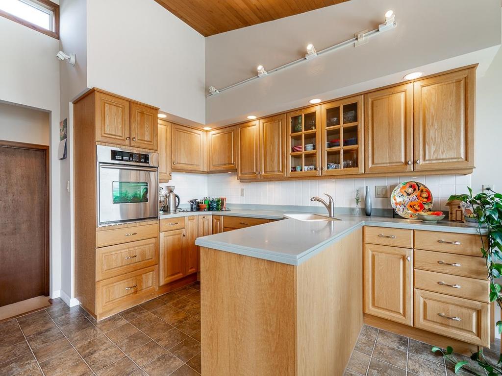 Listing Image for R3110786