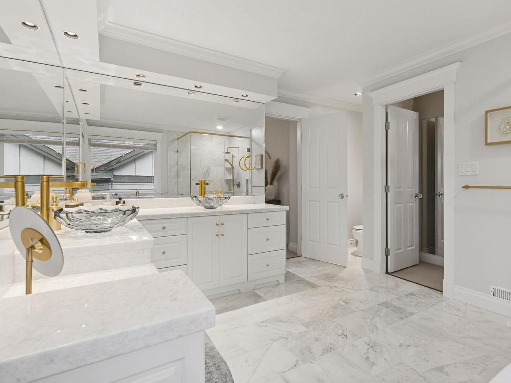 Listing Image for R3110790