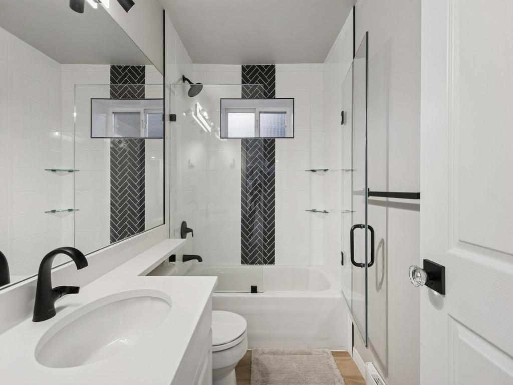 Listing Image for R3110790