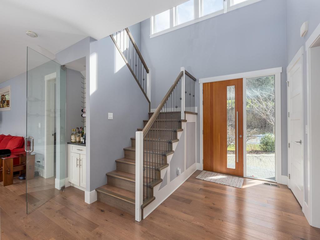 Listing Image for R3110801