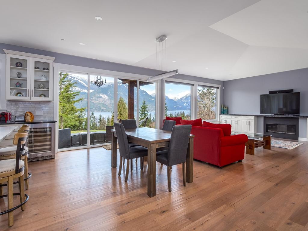 Listing Image for R3110801