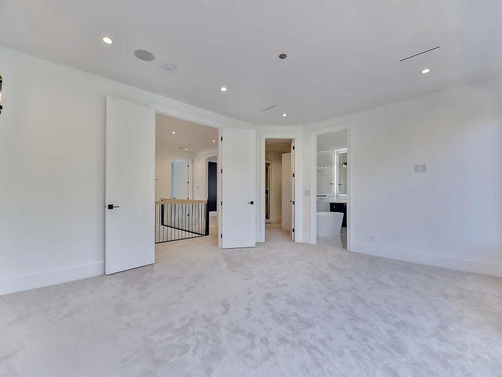 Listing Image for R3110805