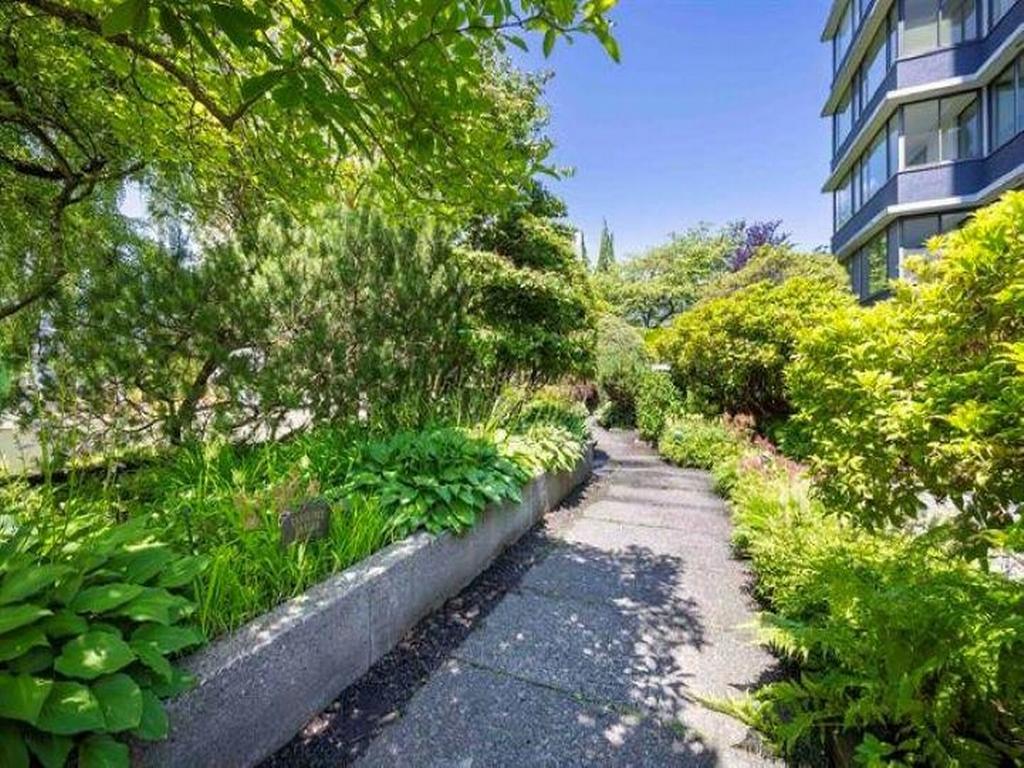 Listing Image for R3110807