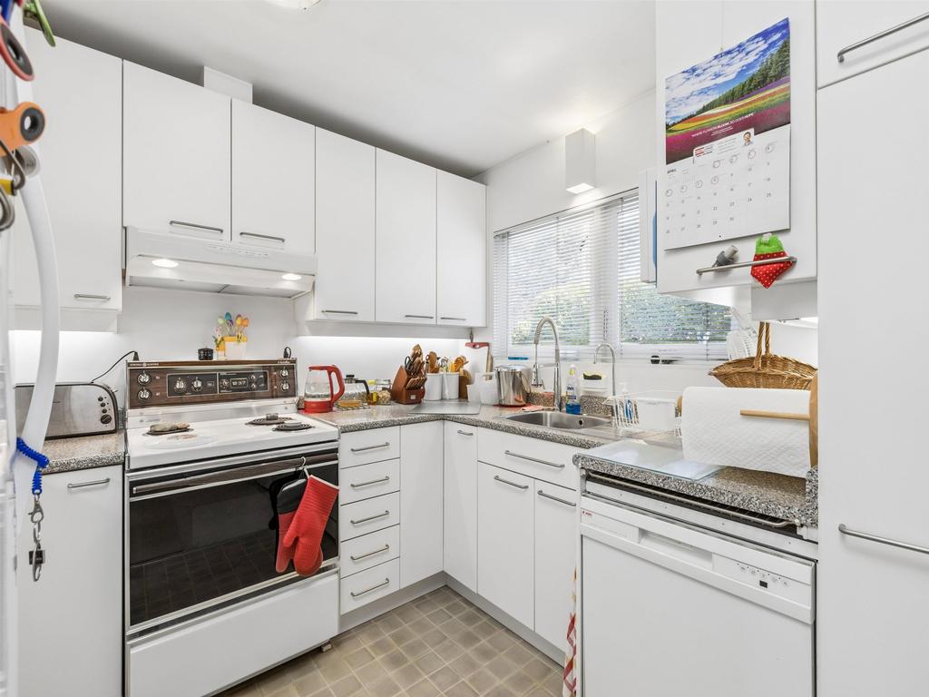 Listing Image for R3110810