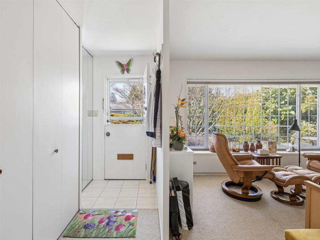 Listing Image for R3110810