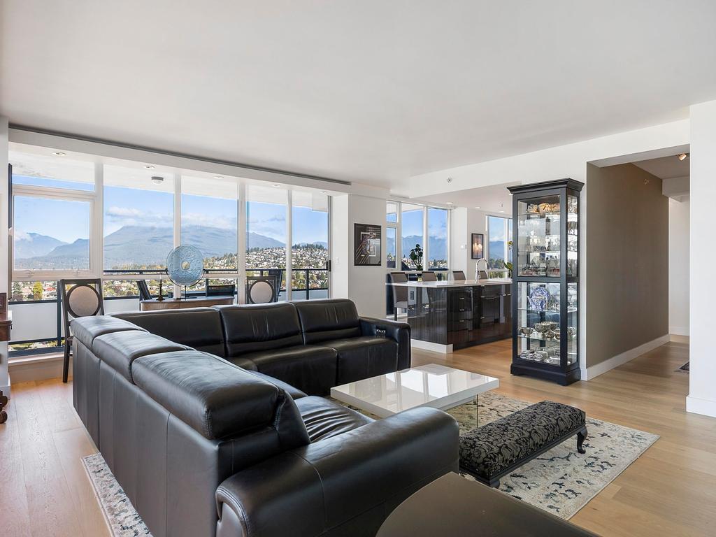 Listing Image for R3110828