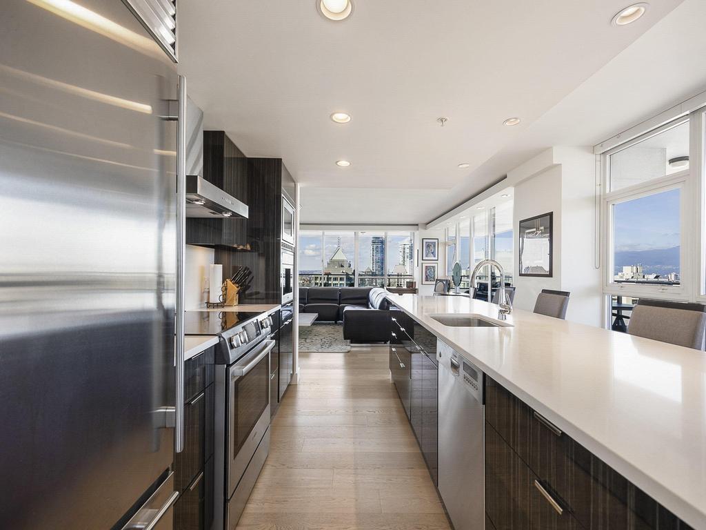 Listing Image for R3110828