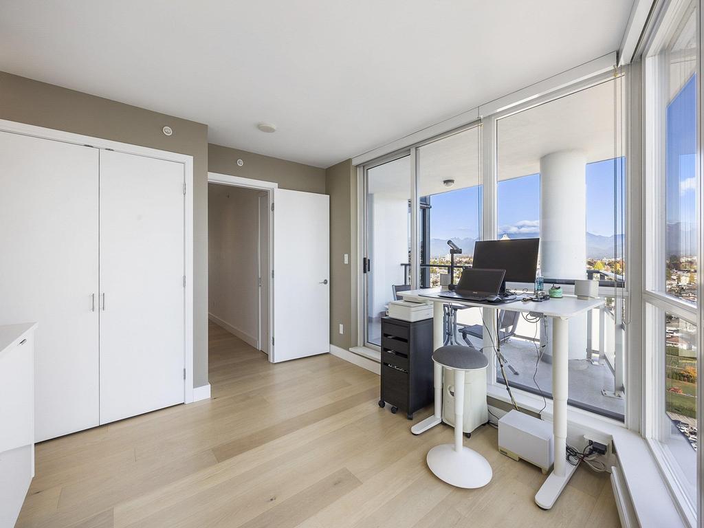 Listing Image for R3110828