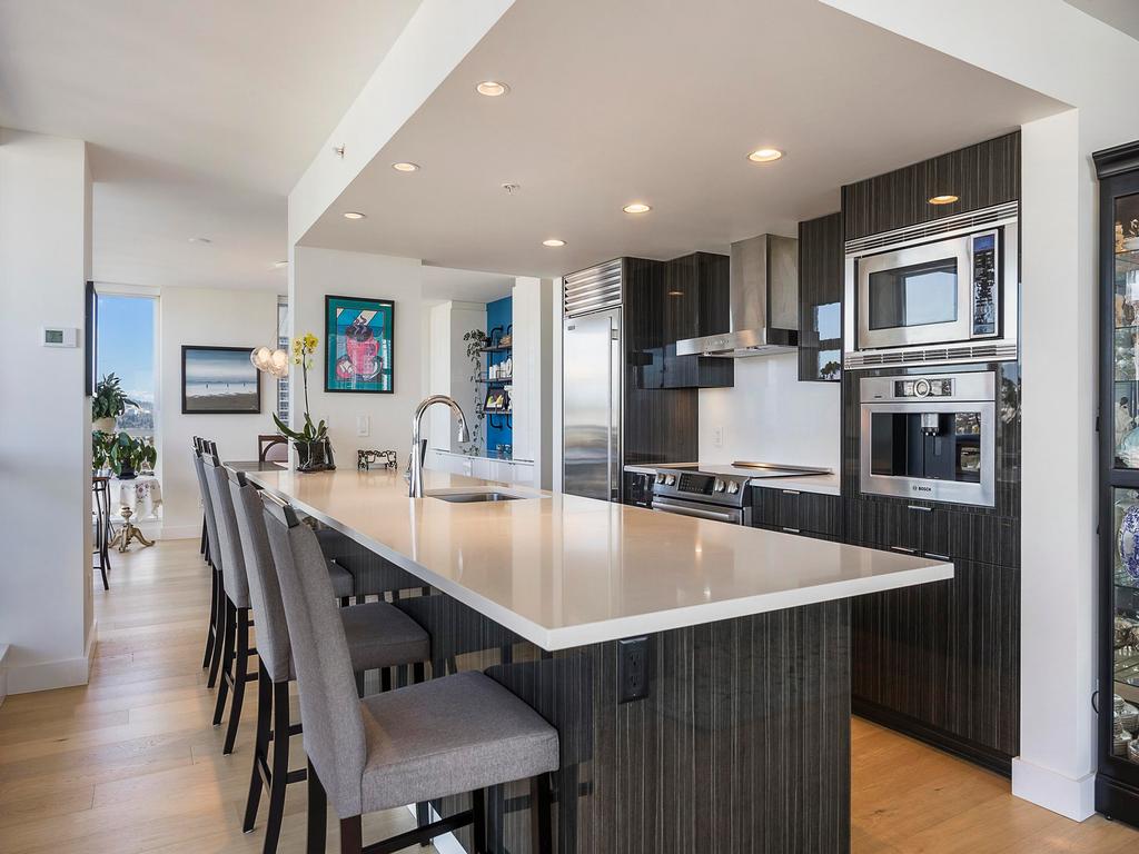 Listing Image for R3110828