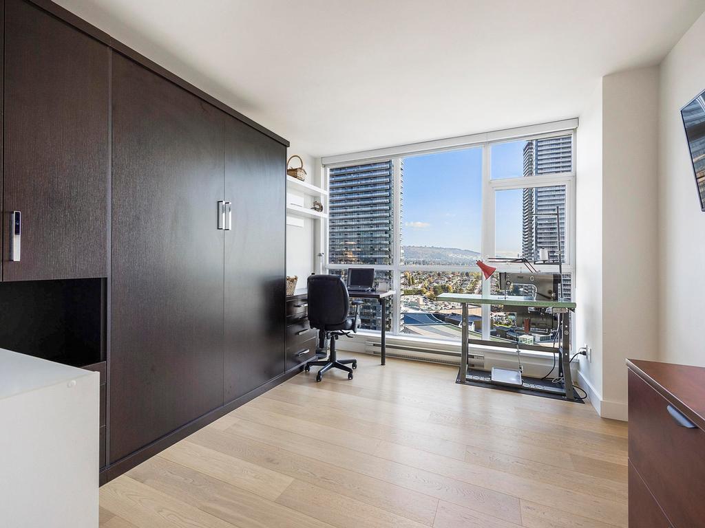 Listing Image for R3110828