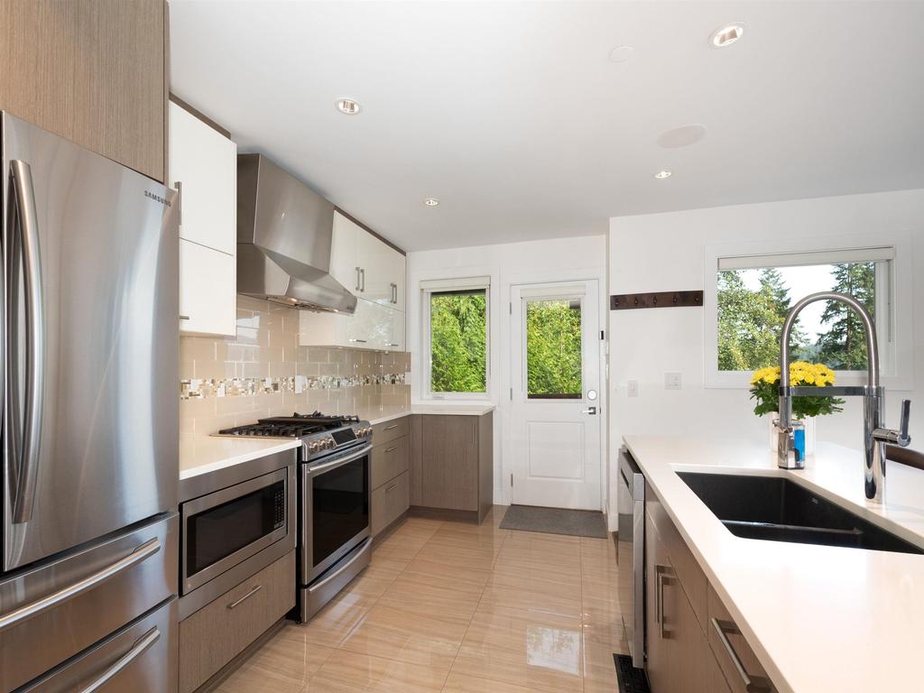 Listing Image for R3110841