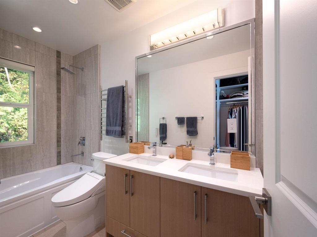 Listing Image for R3110841