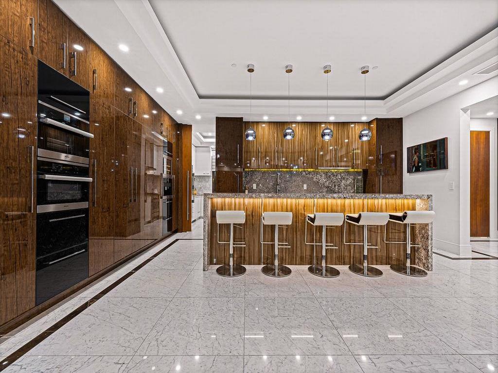 Listing Image for R3110857