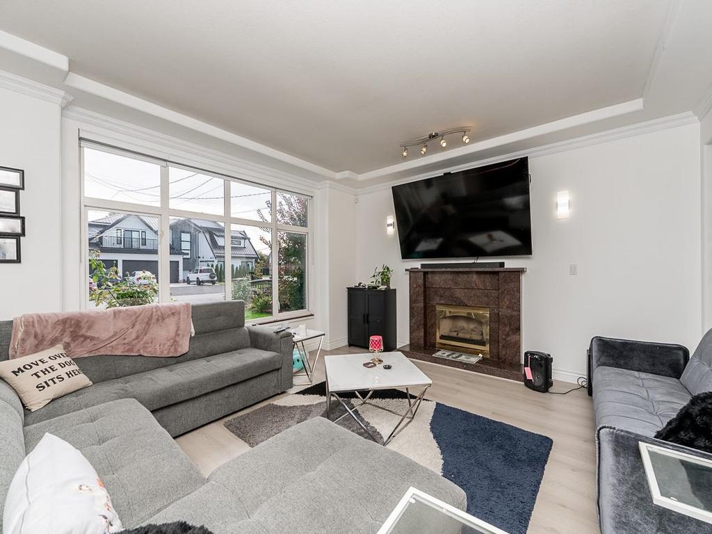 Listing Image for R3110870