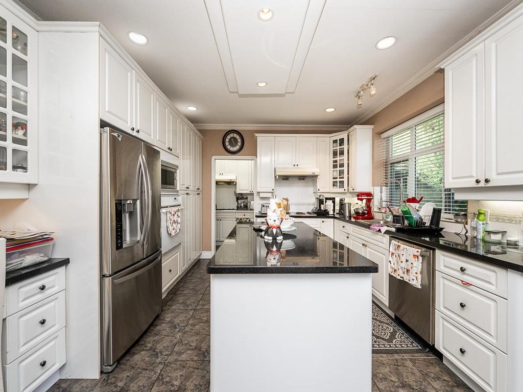 Listing Image for R3110870