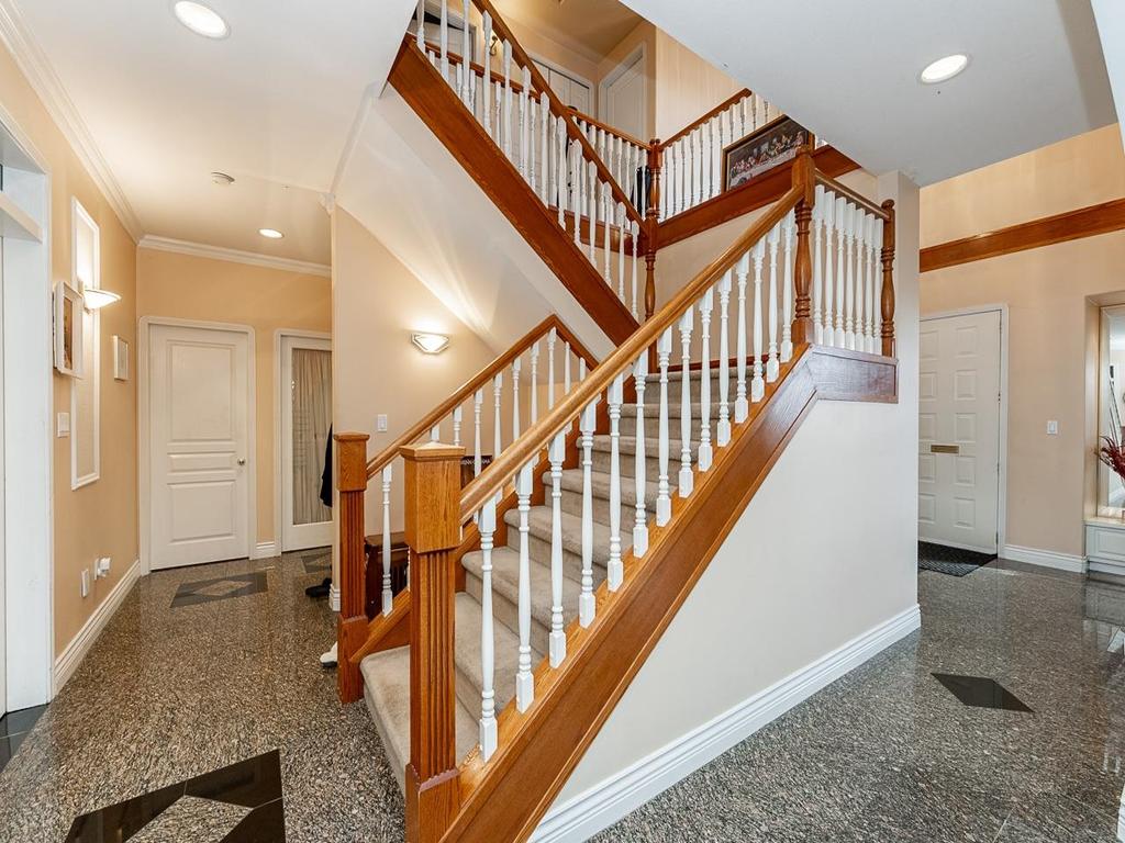 Listing Image for R3110870