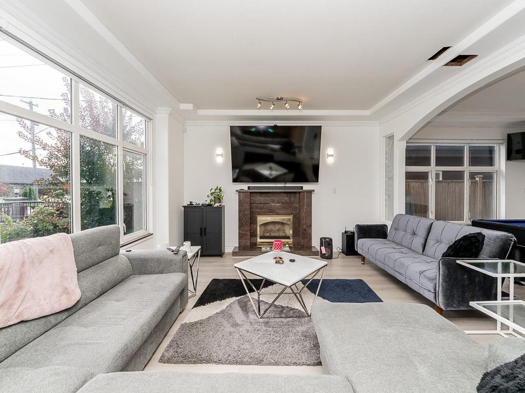 Listing Image for R3110870