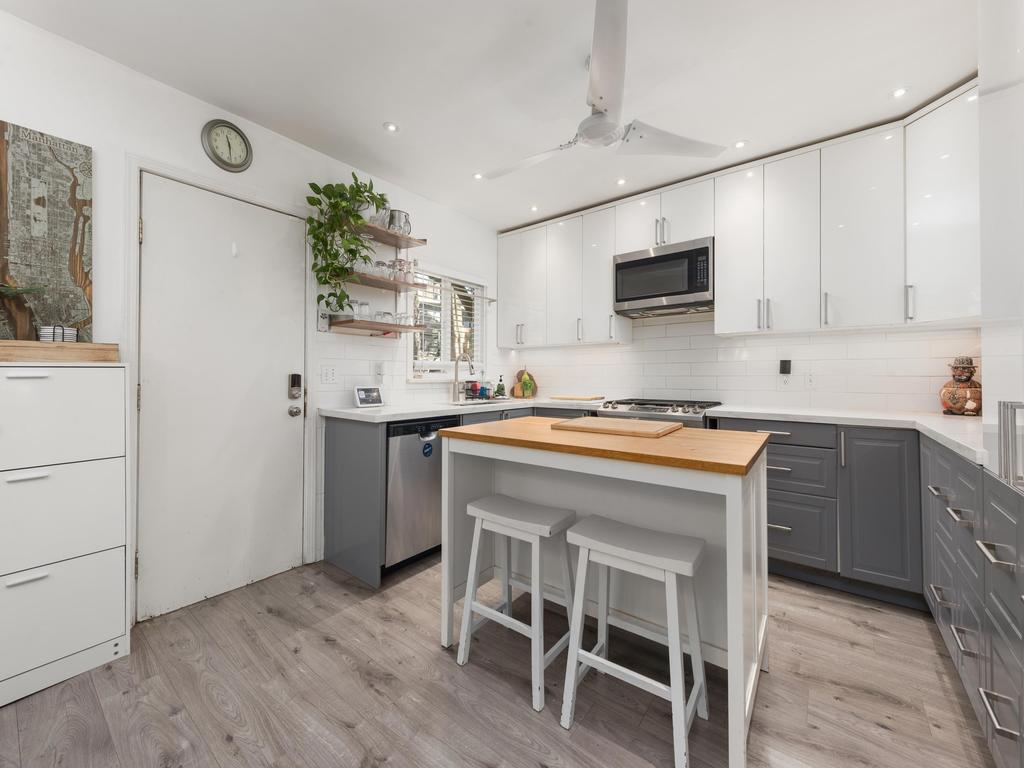 Listing Image for R3110888