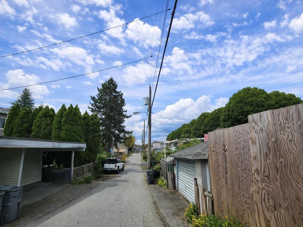 Listing Image for R3110889