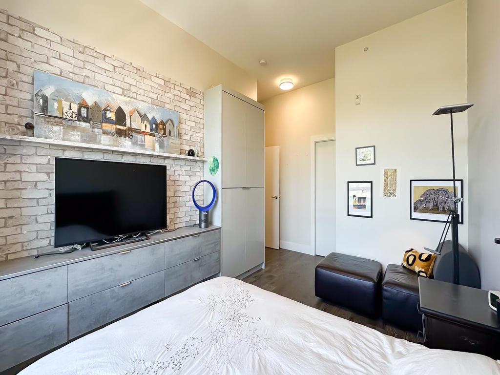 Listing Image for R3110904