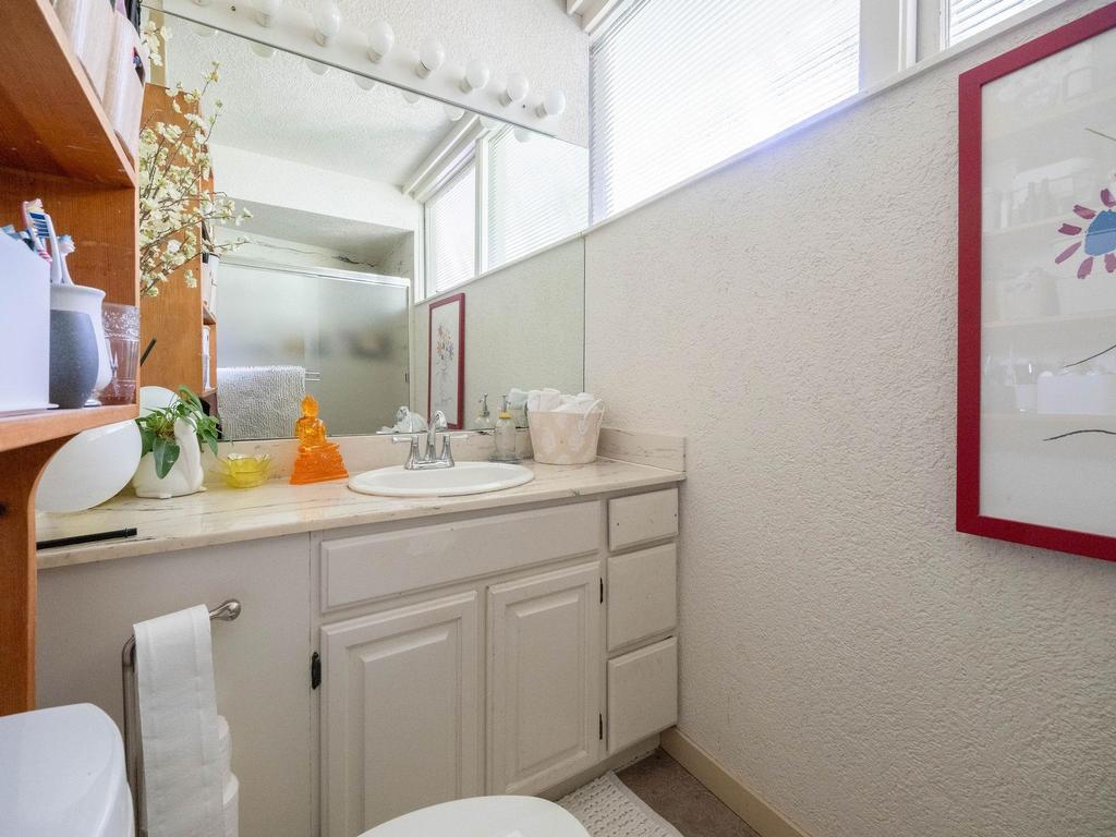 Listing Image for R3110911