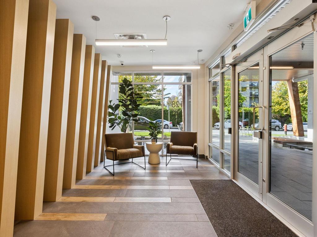 Listing Image for R3110912