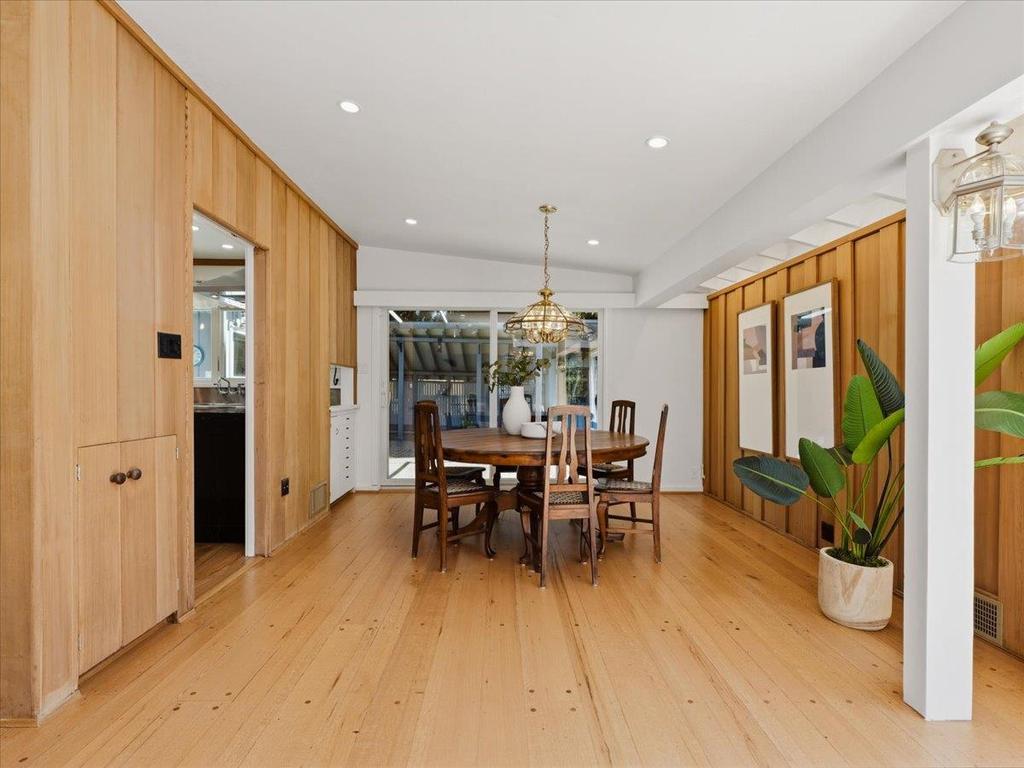 Listing Image for R3110915