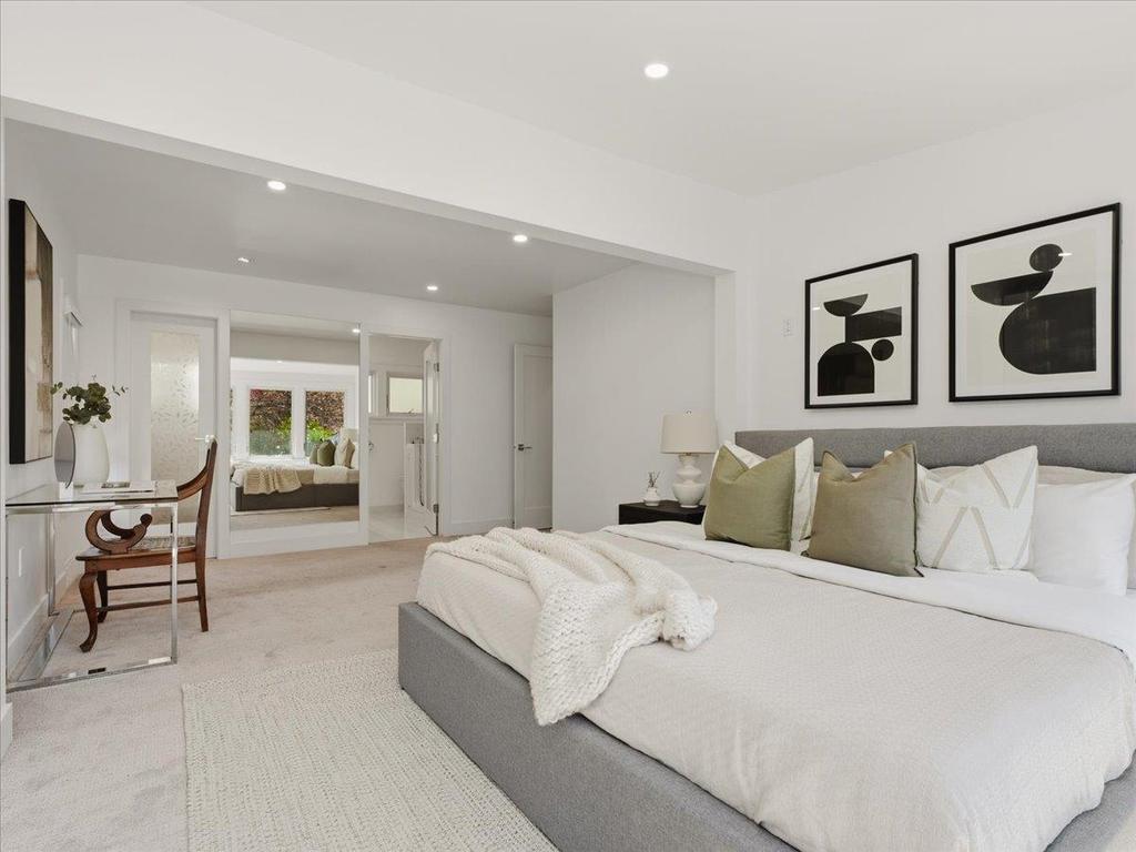 Listing Image for R3110915