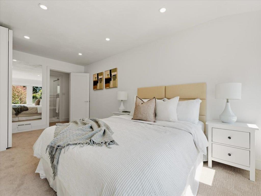 Listing Image for R3110915