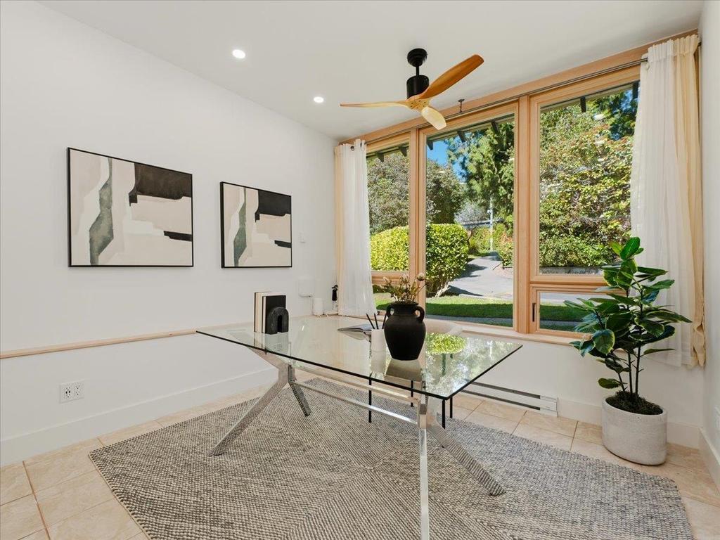 Listing Image for R3110915