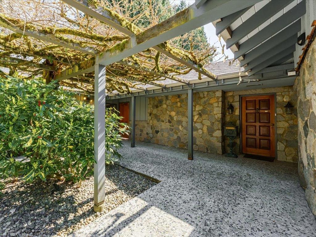 Listing Image for R3110915