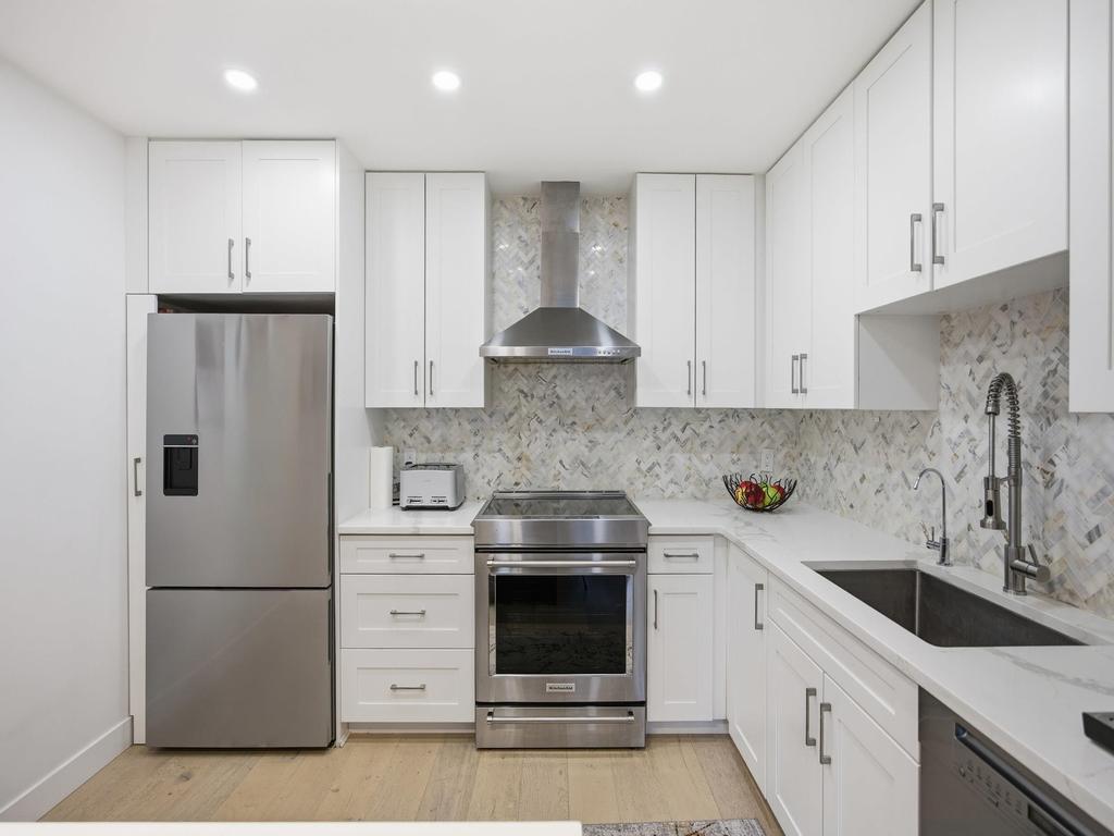 Listing Image for R3110922