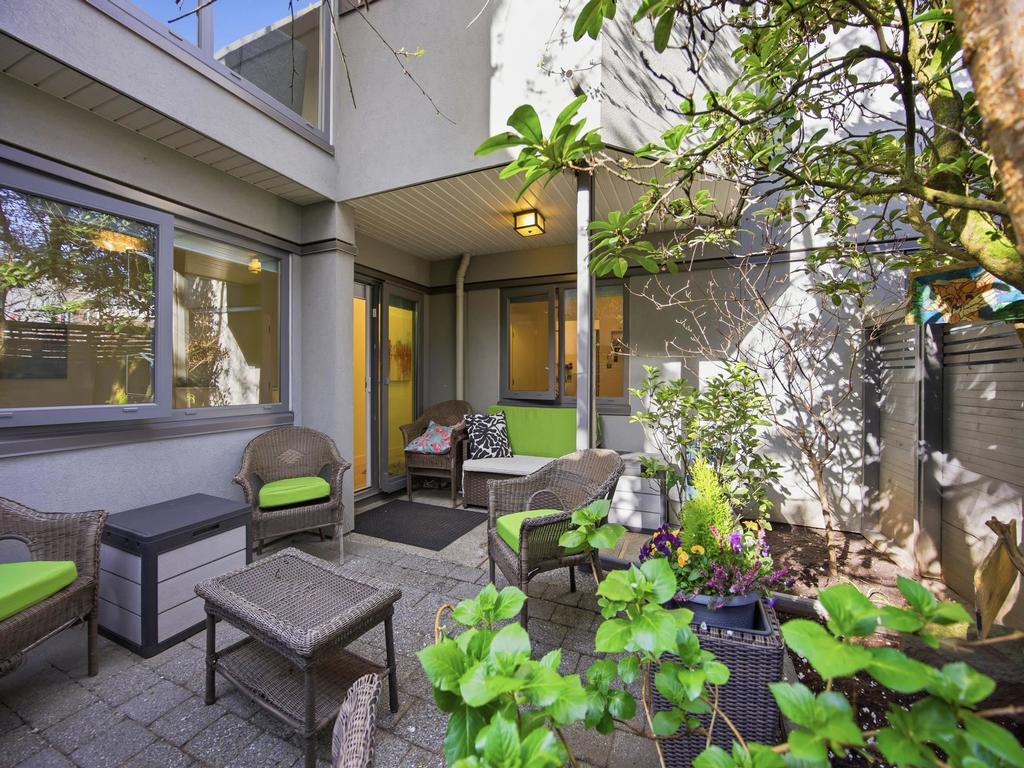 Listing Image for R3110922