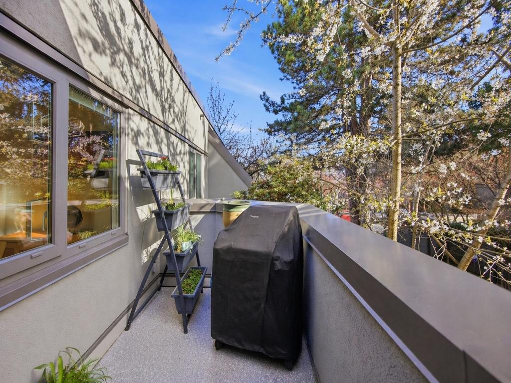 Listing Image for R3110922