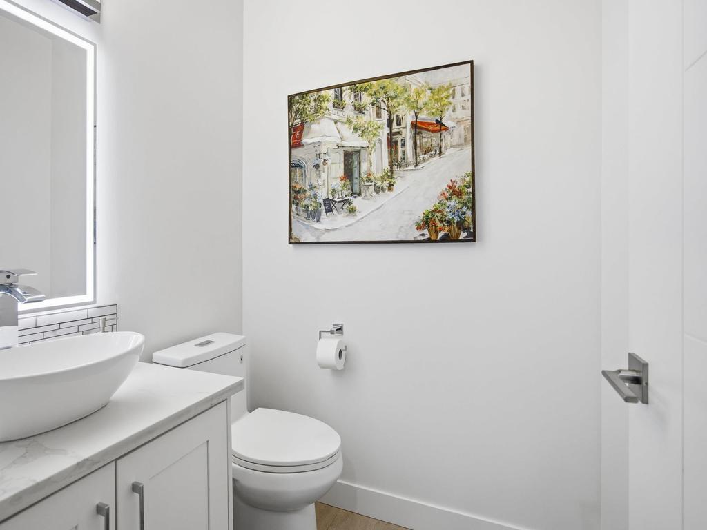 Listing Image for R3110922