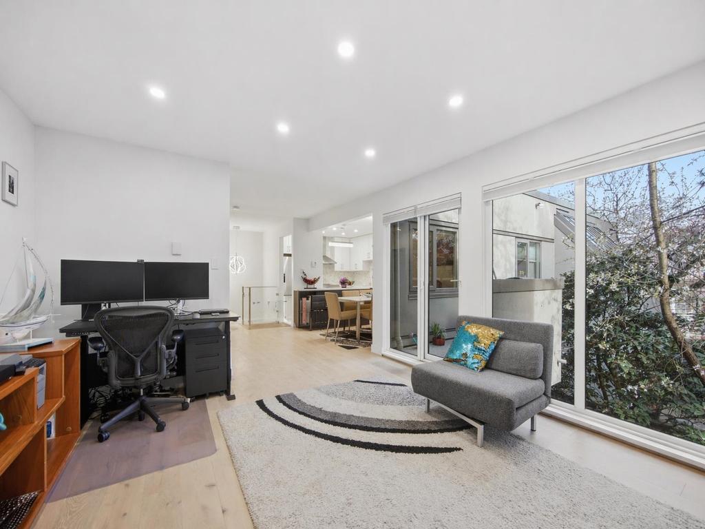 Listing Image for R3110922