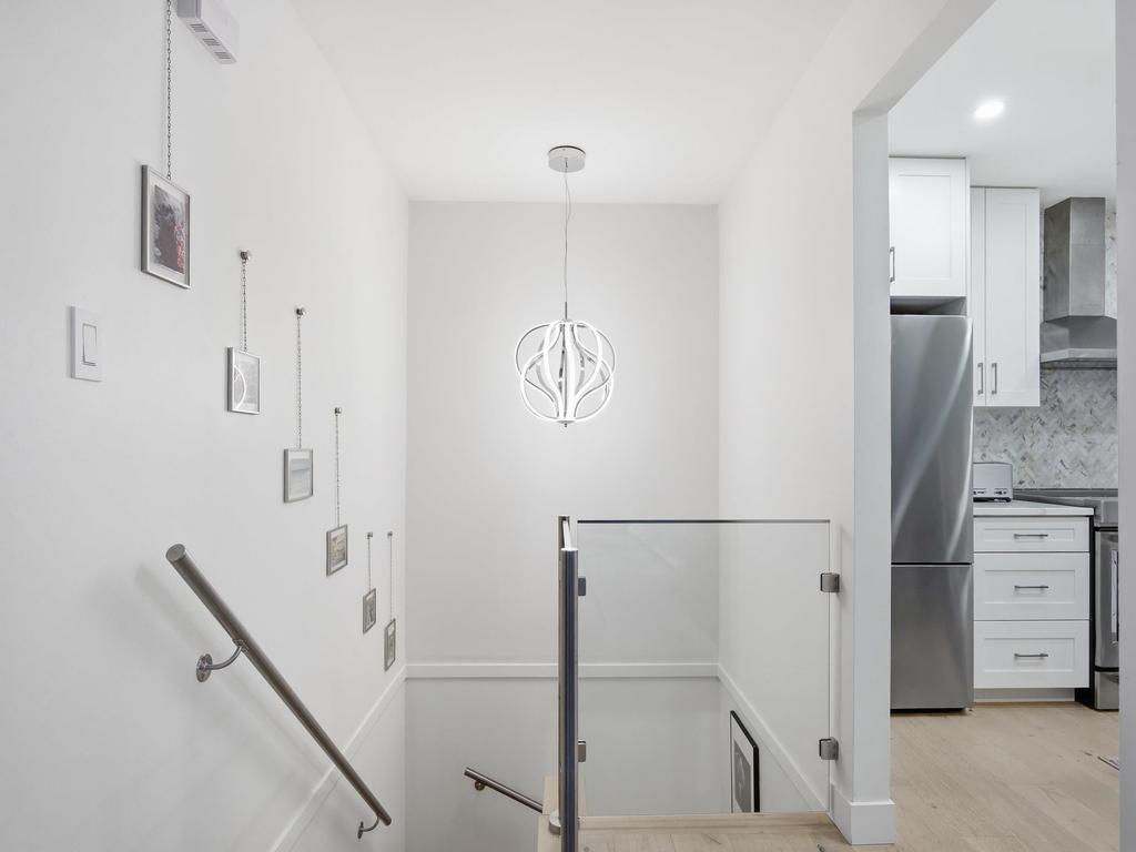 Listing Image for R3110922