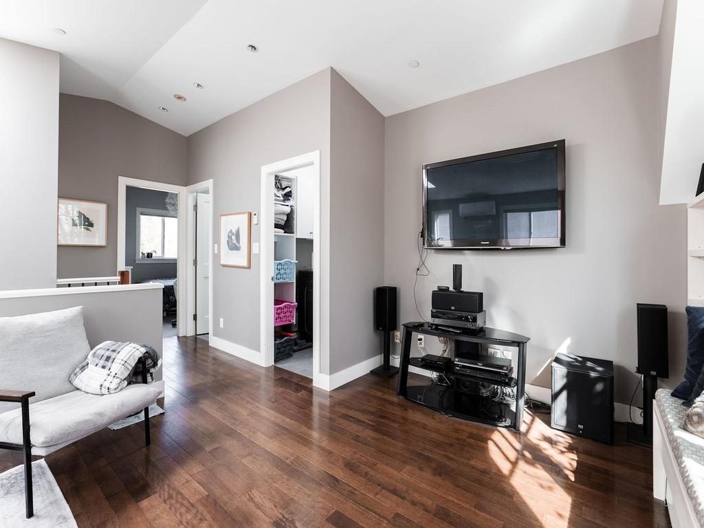 Listing Image for R3110923