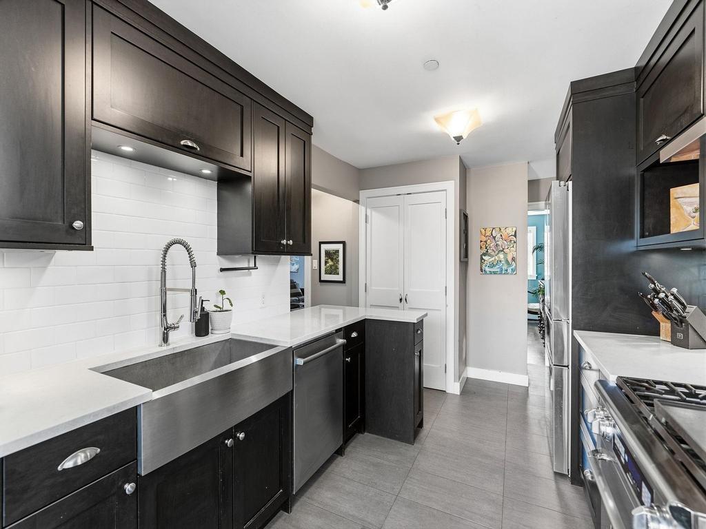 Listing Image for R3110923