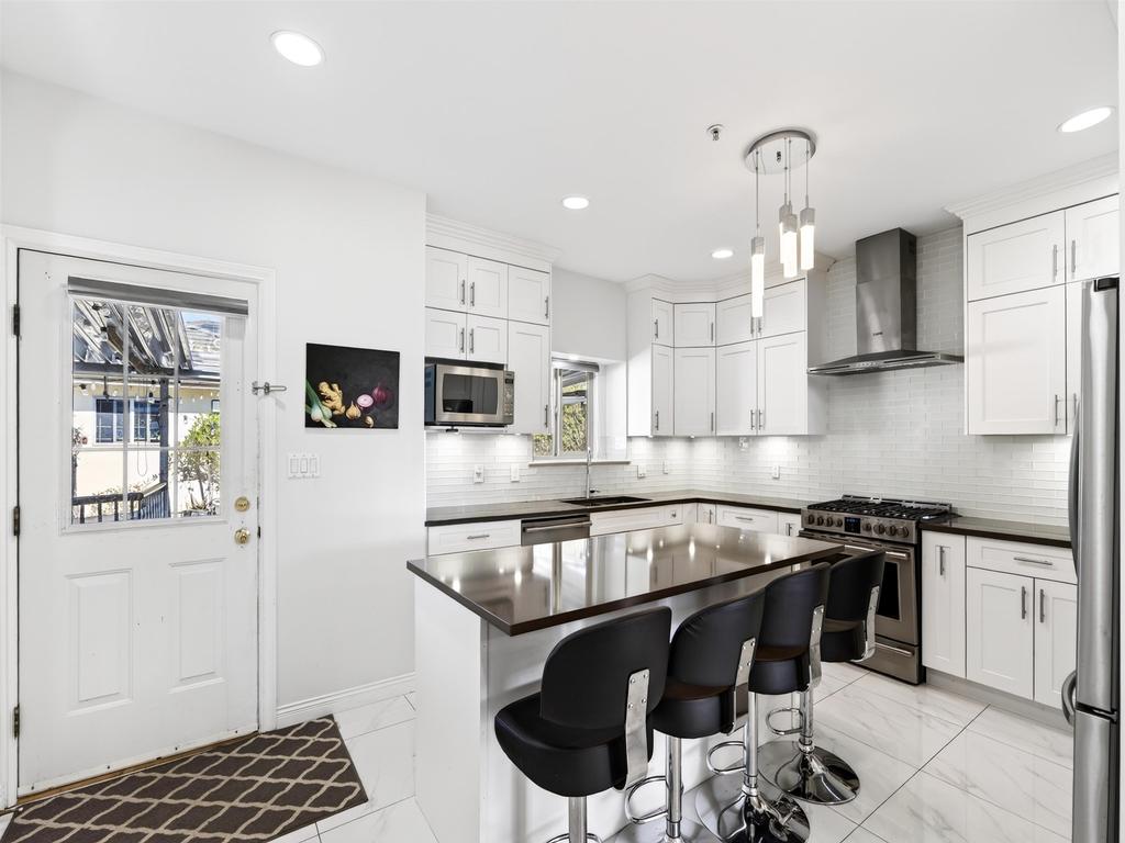 Listing Image for R3110925