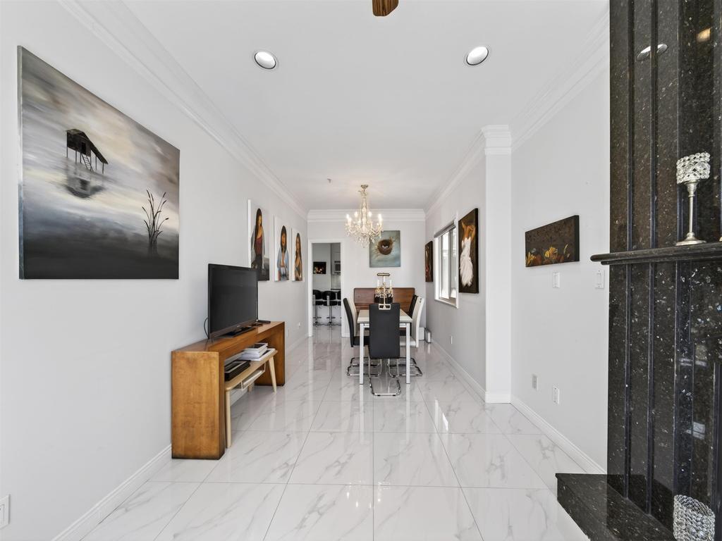 Listing Image for R3110925