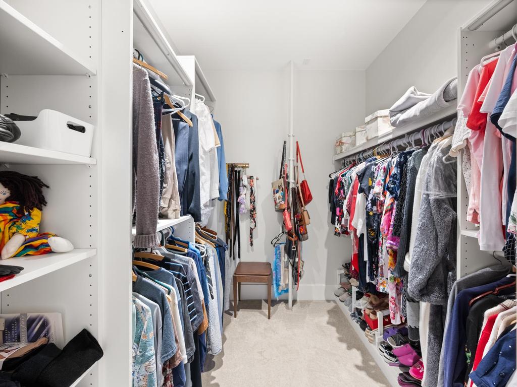 Listing Image for R3110926