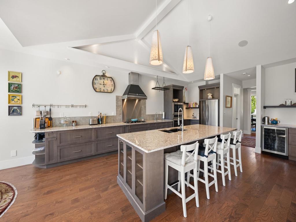 Listing Image for R3110926