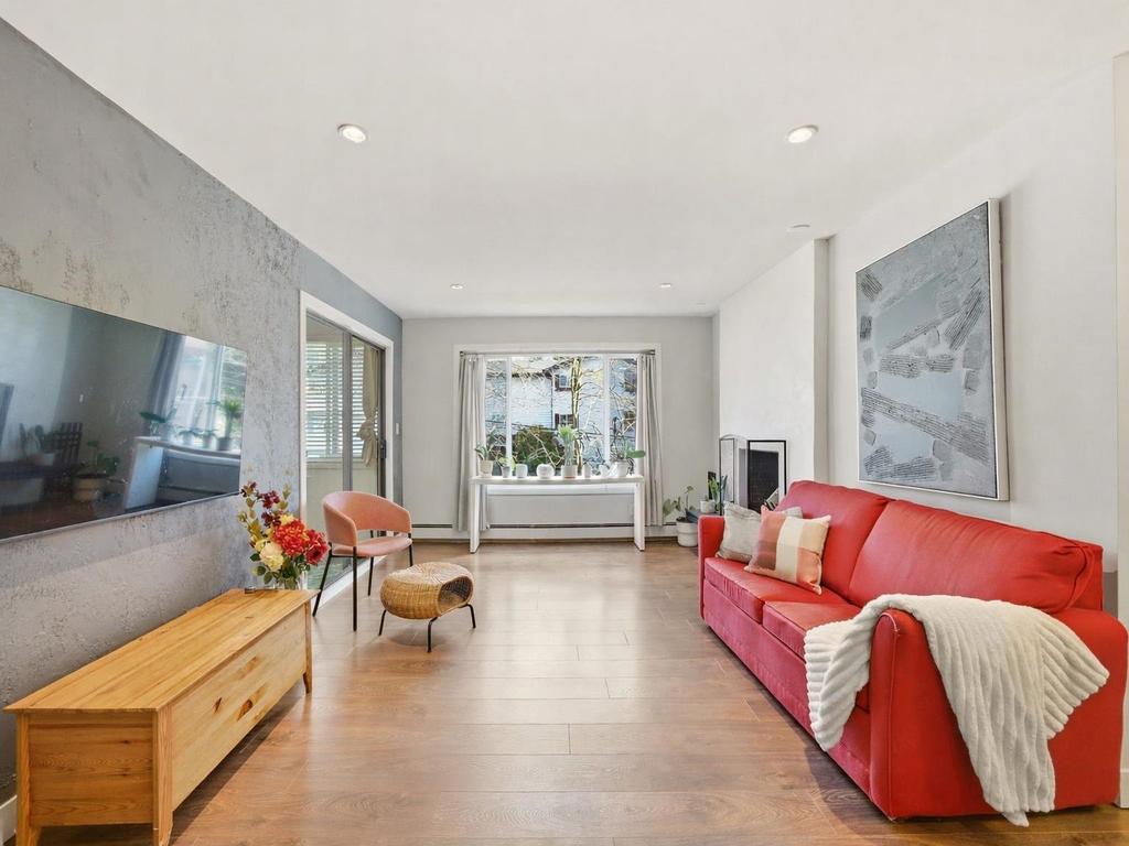 Listing Image for R3110950