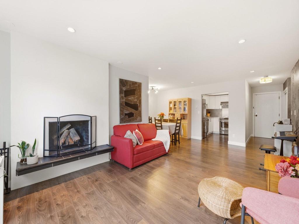 Listing Image for R3110950