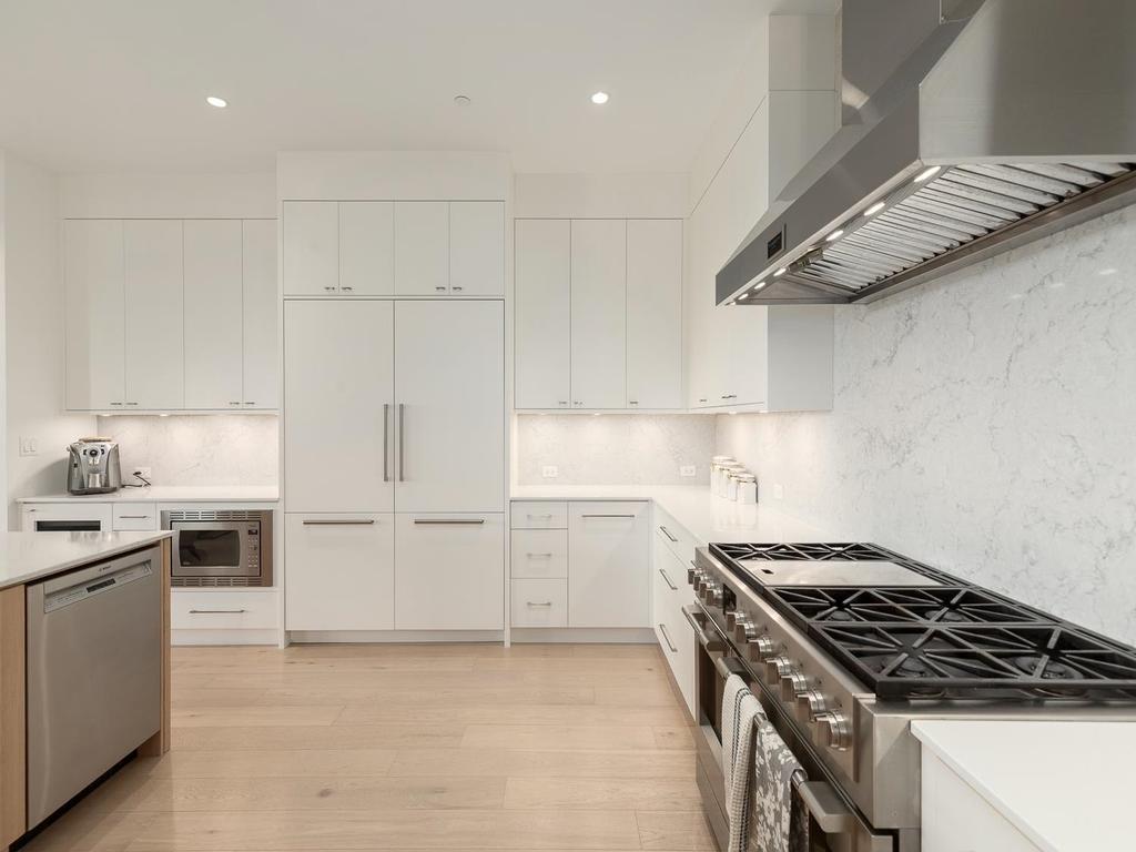 Listing Image for R3110953