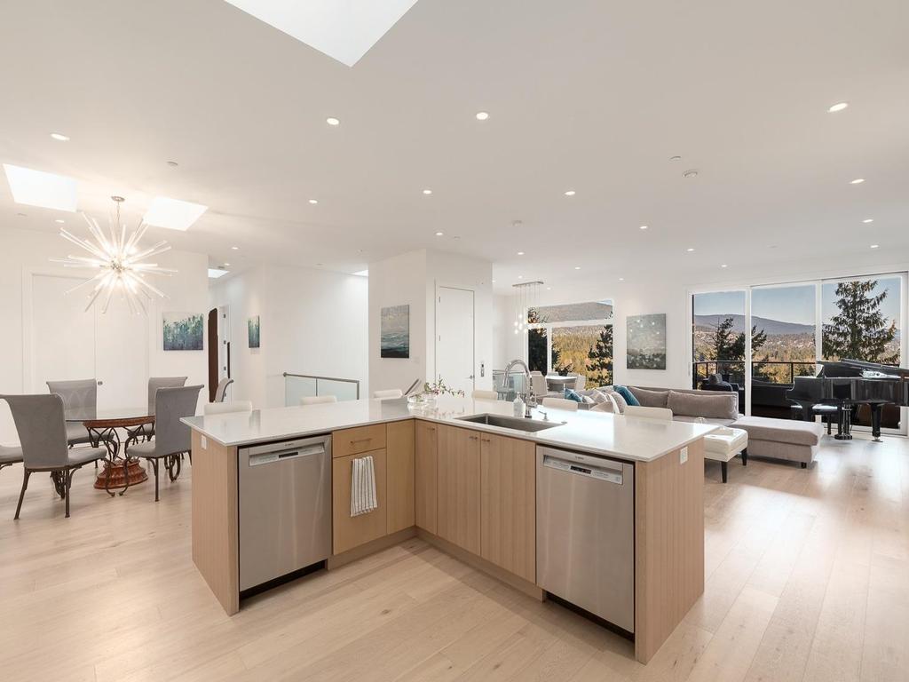 Listing Image for R3110953