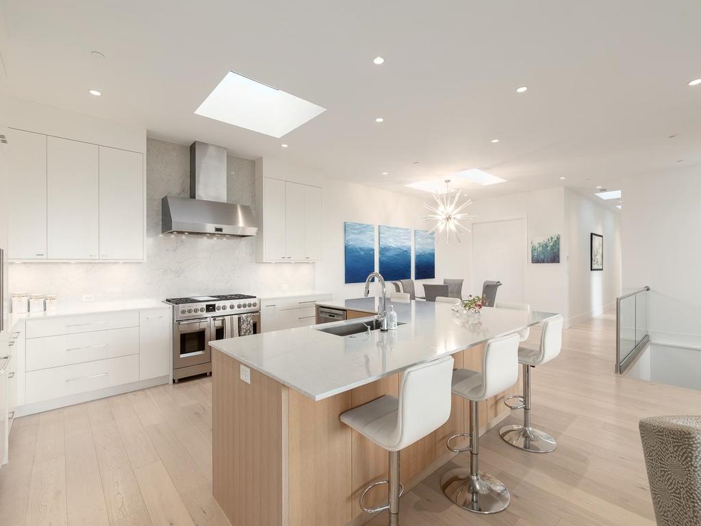 Listing Image for R3110953