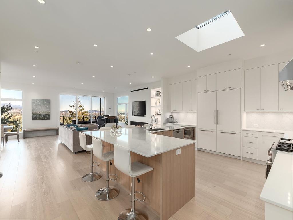 Listing Image for R3110953