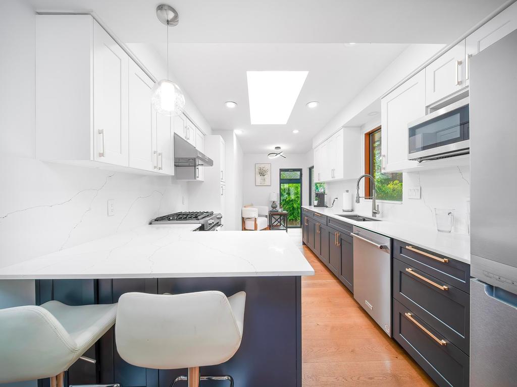 Listing Image for R3110983